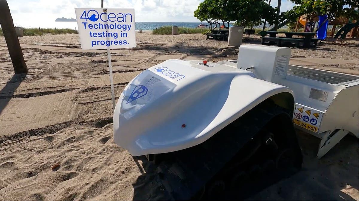 Robot cleans 32,000 square feet of beach per hour 3 robot cleaning beach 2