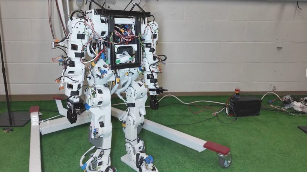 1 berkeley launches a lightweight open source humanoid robot