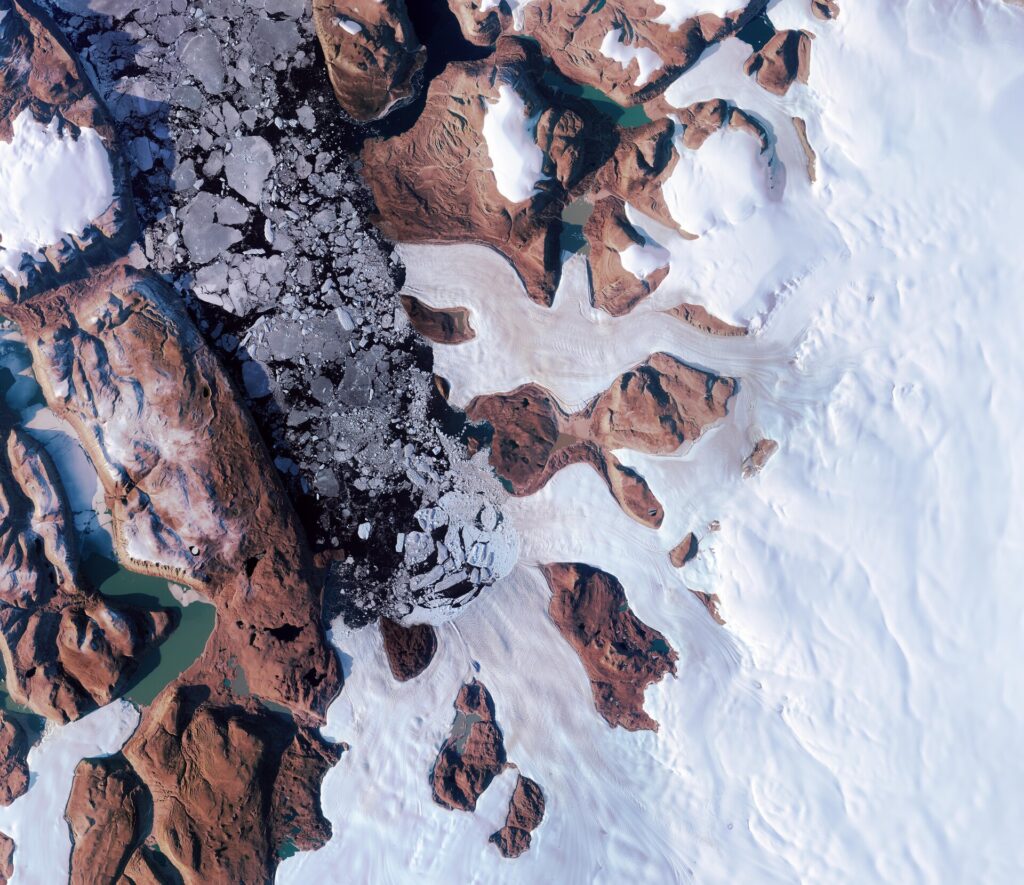Harder Glacier northern Greenland pillars
