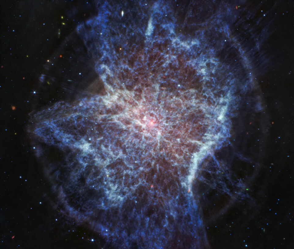 Webb traces details of complex planetary nebula 3 NGC 6072 MIRI image article