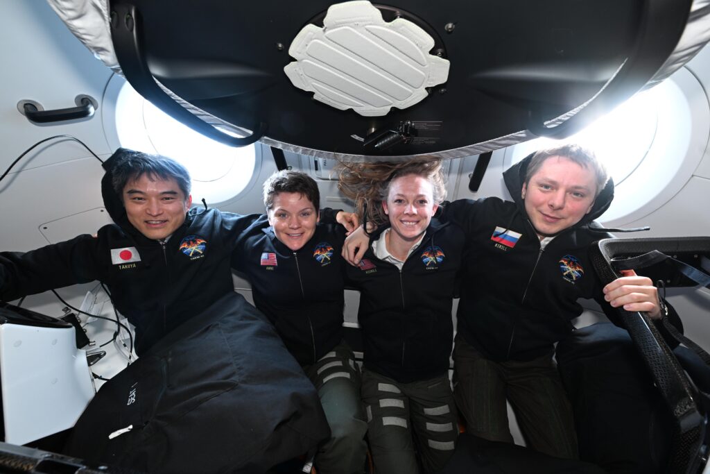 crew10