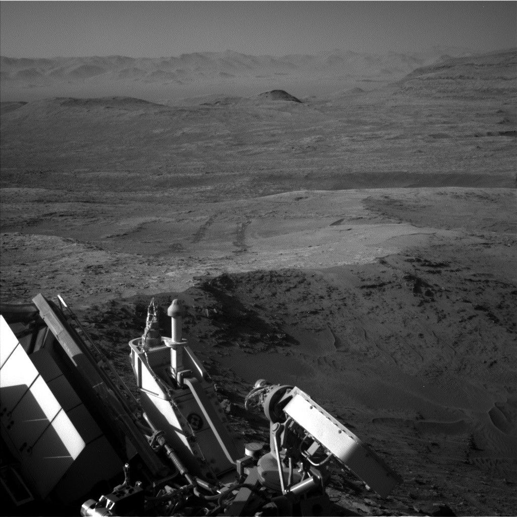 https mars.nasa .gov msl raw images proj msl redops ods surface sol 04612 opgs edr ncam NLB 806930451EDR F1172850NCAM00270M