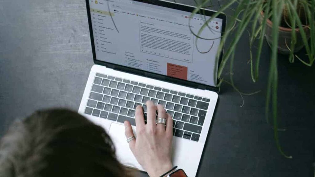1 the truth behind those mysterious shipment emails in your inbox intro