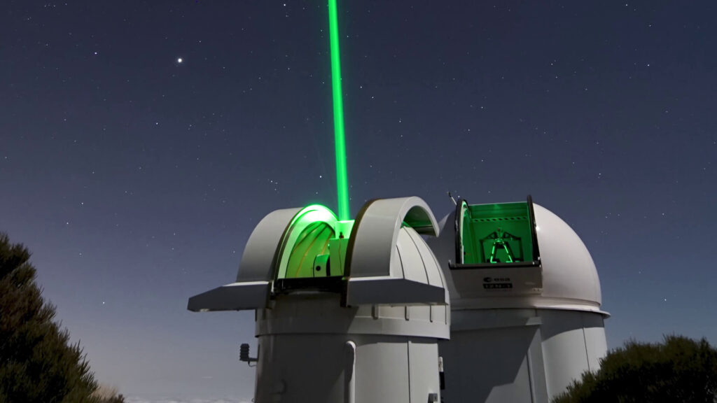 Izana 2 joins the laser game to track space debris pillars
