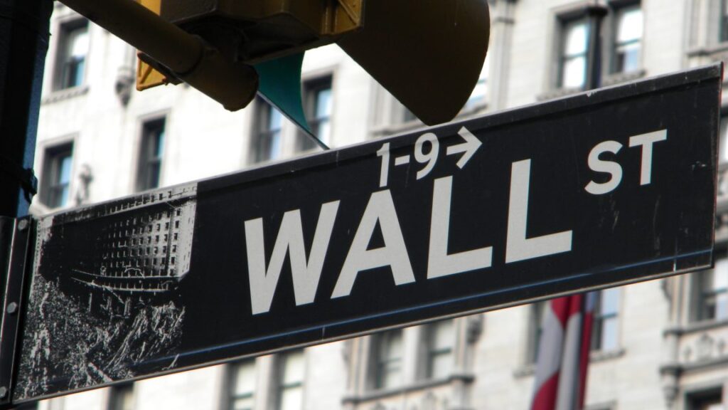 wall street 1152x648 1