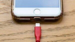 Home 29 2 What to do and not do when it comes to charging your phone iphone charger