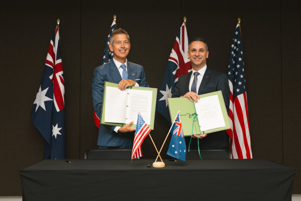 NASA signs US-Australia Agreement on Aeronautics, Space Cooperation 2 iac2