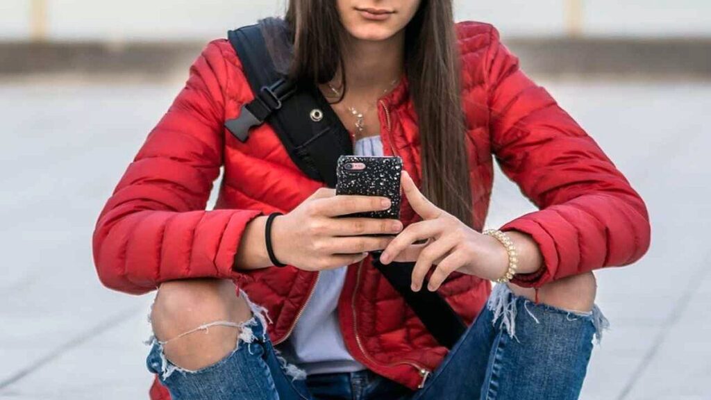Teens turning to AI for love and comfort 2 teen ai comfort use