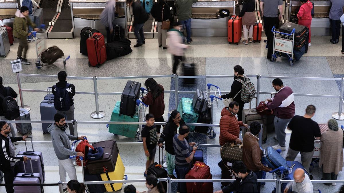 Texas startup raises $5.5M for revolutionary solar towers that produce 50% more energy 3 People at Dallas/Fort Worth International Airport