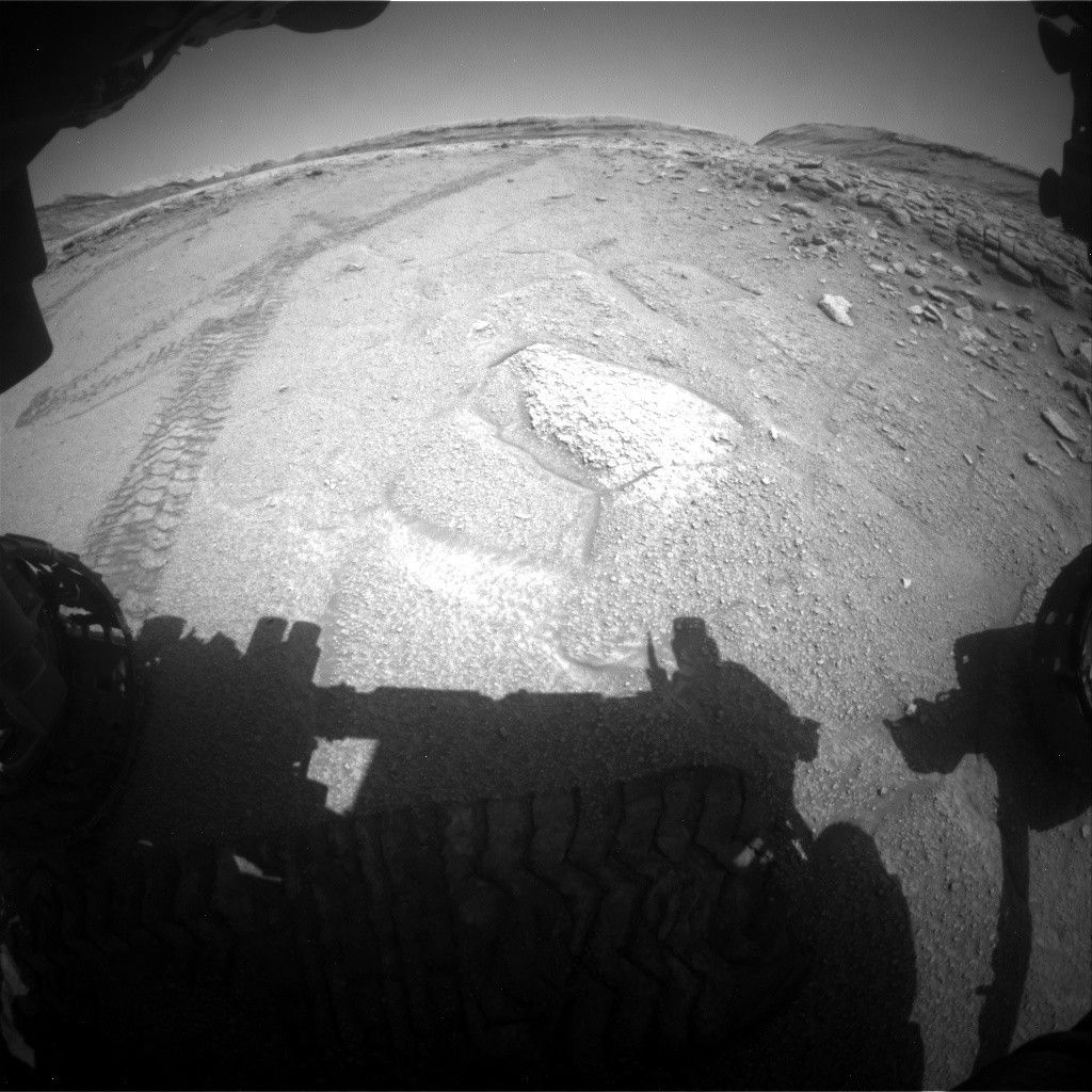 Curiosity Blog, Sols 4689-4694: Drill in the Boxwork Unit is GO! 2 https mars.nasa .gov msl raw images proj msl redops ods surface sol 04687 opgs edr fcam FLB 813578617EDR F1191722FHAZ00302M