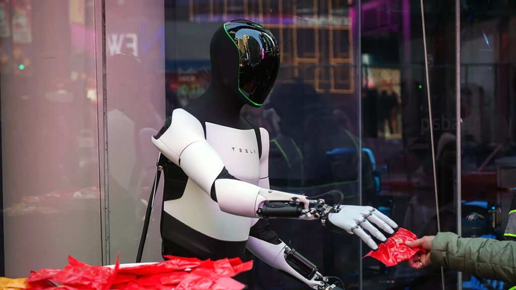 tesla optimus robot 002